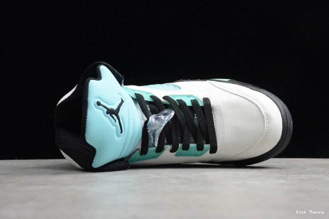 Kicked Out Shoe Store CN2932-100 Air Green Island Jordan 5 0821